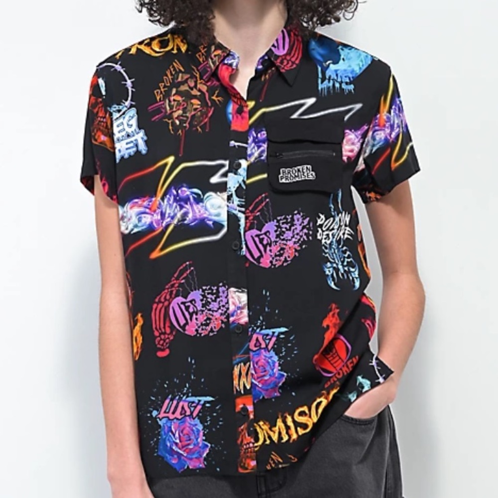 Broken Promises Black Graphic Rayon Camp Casual Short Sleeves Shirt Women’s M